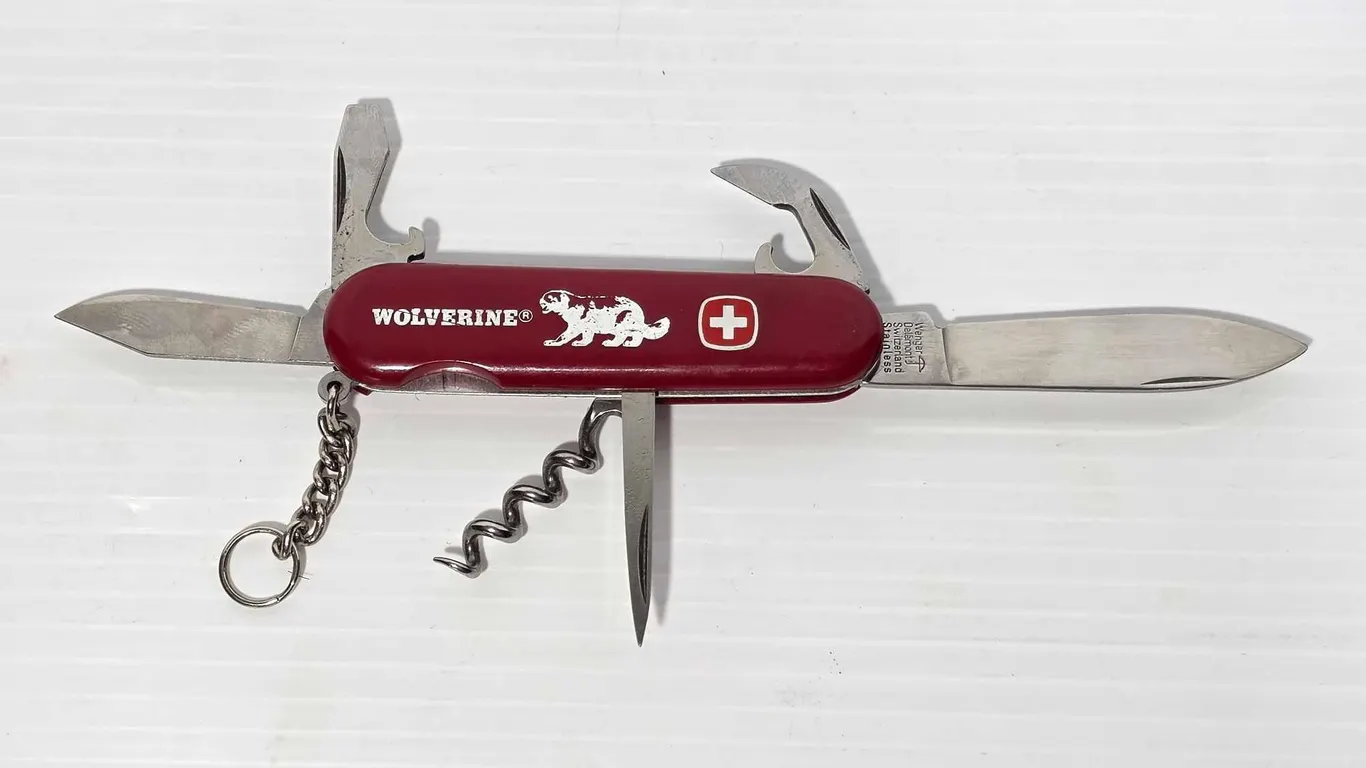 Wenger Delemont Switzerland Wolverine Swiss Army Knife. LR