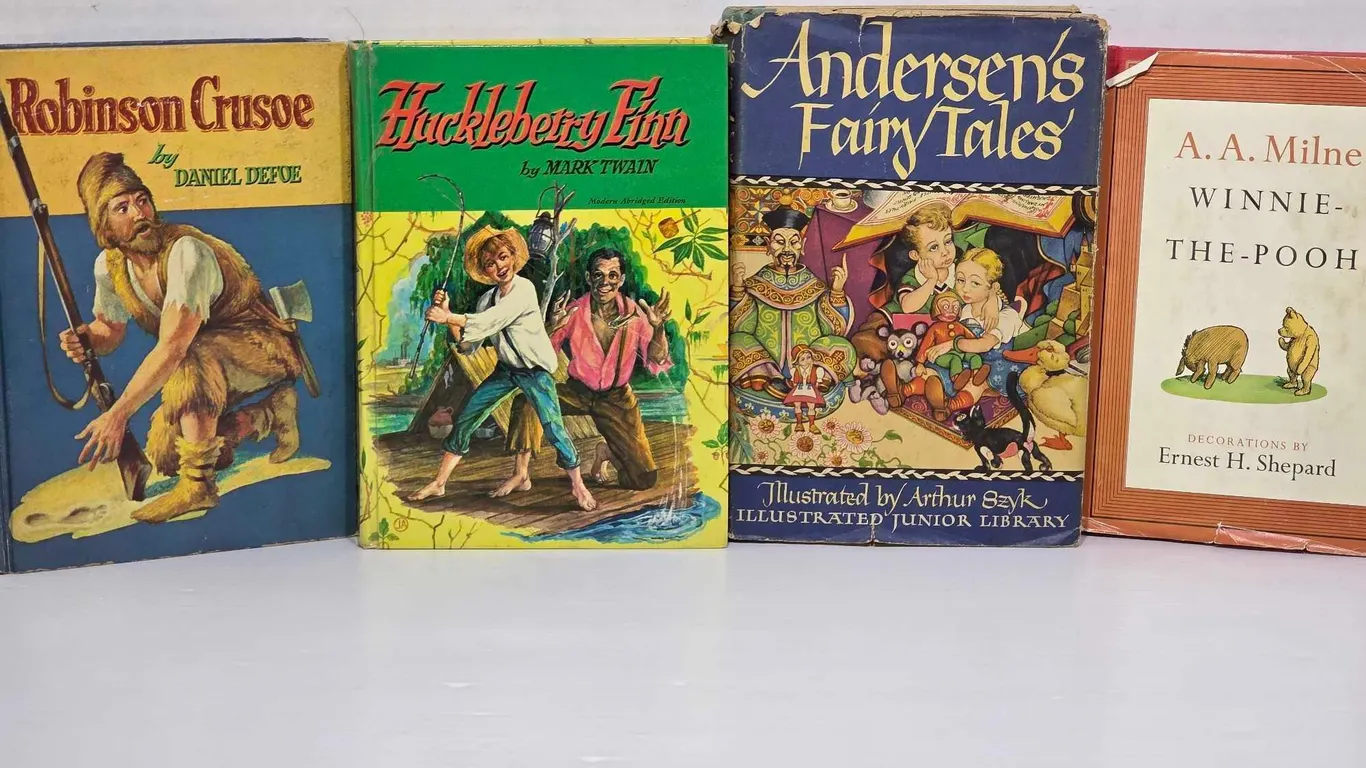 Vintage Books. LR