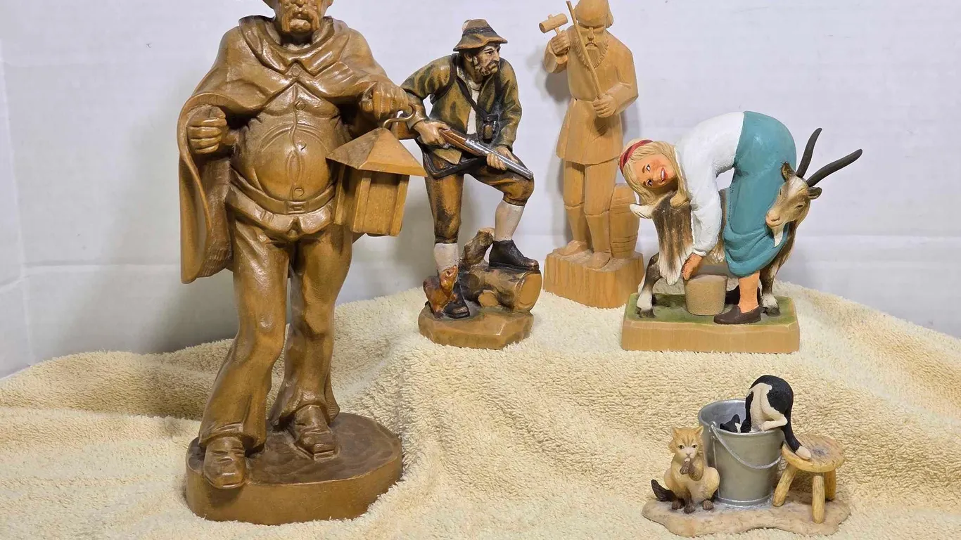 Miscellaneous Figurines. LR
