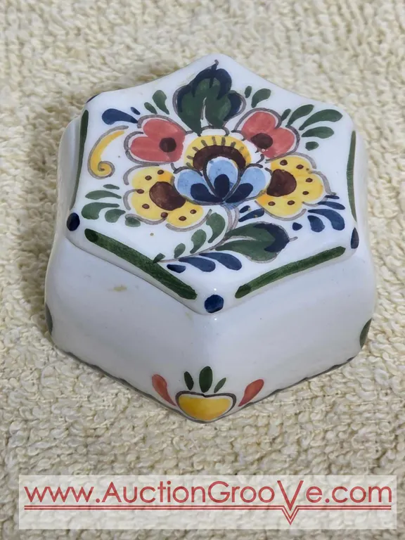 Delft Poly Trinket Dish. LR