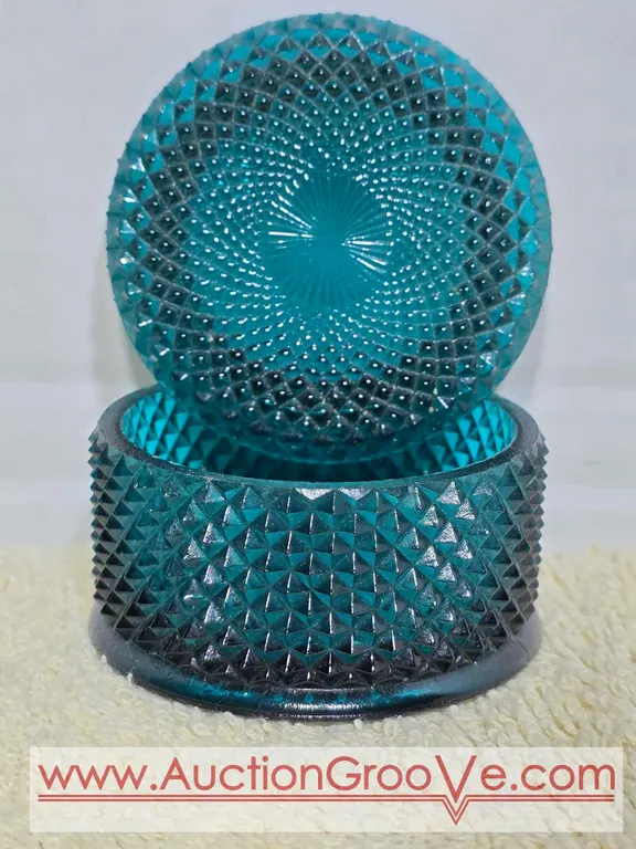 Teal Diamond Point Glass Trinket Dish. 2 x 1.5. LR
