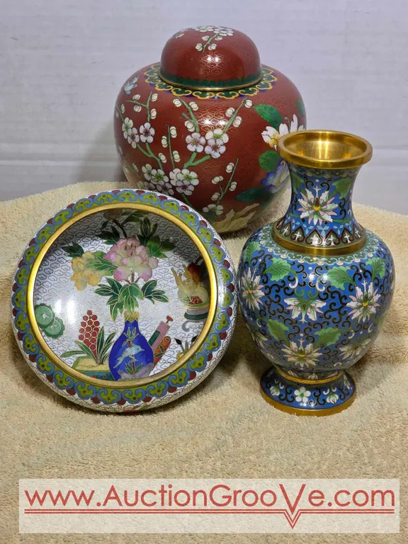 Vintage Chinese Cloisonne Enamelware. LR