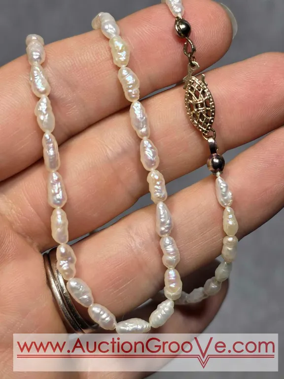 16" Pearl Necklace. JB