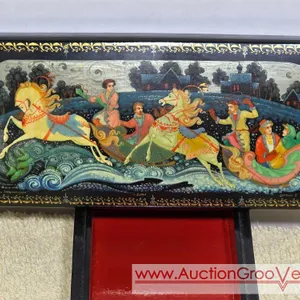 "Old Man Winter" Russian Lacquer Box. Signed by artist Sletskov N, in the City of Lipetsk. 6 x 3 x 1.5. LR