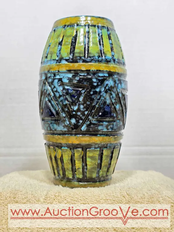 Vintage Italian Vase. 4 x 8. LR