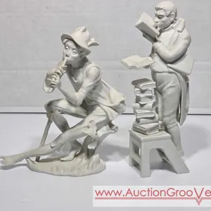 Kaiser Bisque Librarian and Fluet Player By Gerhard Bochmann. LR