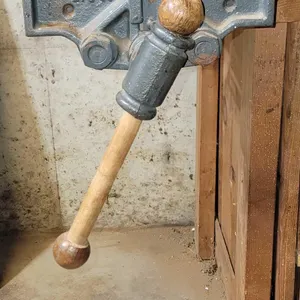 The Desmond Stephan manufacturing company Urbana Ohio USA. Vintage Bench Vise. Removed from bench and located in basement bring help to load. BN
