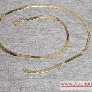 18" Gold Herringbone Necklace Marked 14K and Italy. 5.4 grams. JB