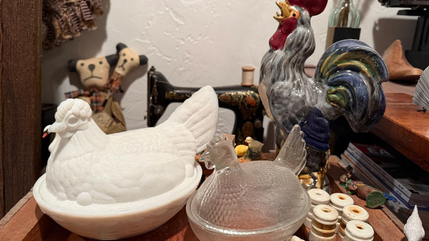 Collection of Vintage Hen and Rooster Dishes and Figurines
