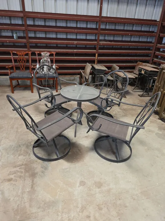 Patio set, table and 4 chairs