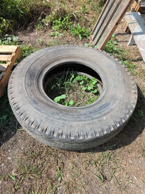 1 11.00/20 firestone truck tire