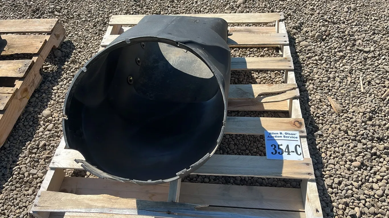 AUGER SPOUT FOR JD COMBINE