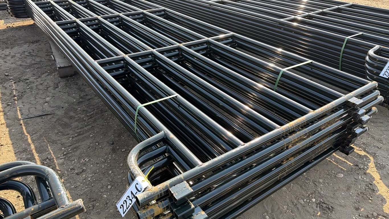9 - NEW/UNUSED 18' 6 RAIL LIVESTOCK PANELS - SOLD PER PANEL