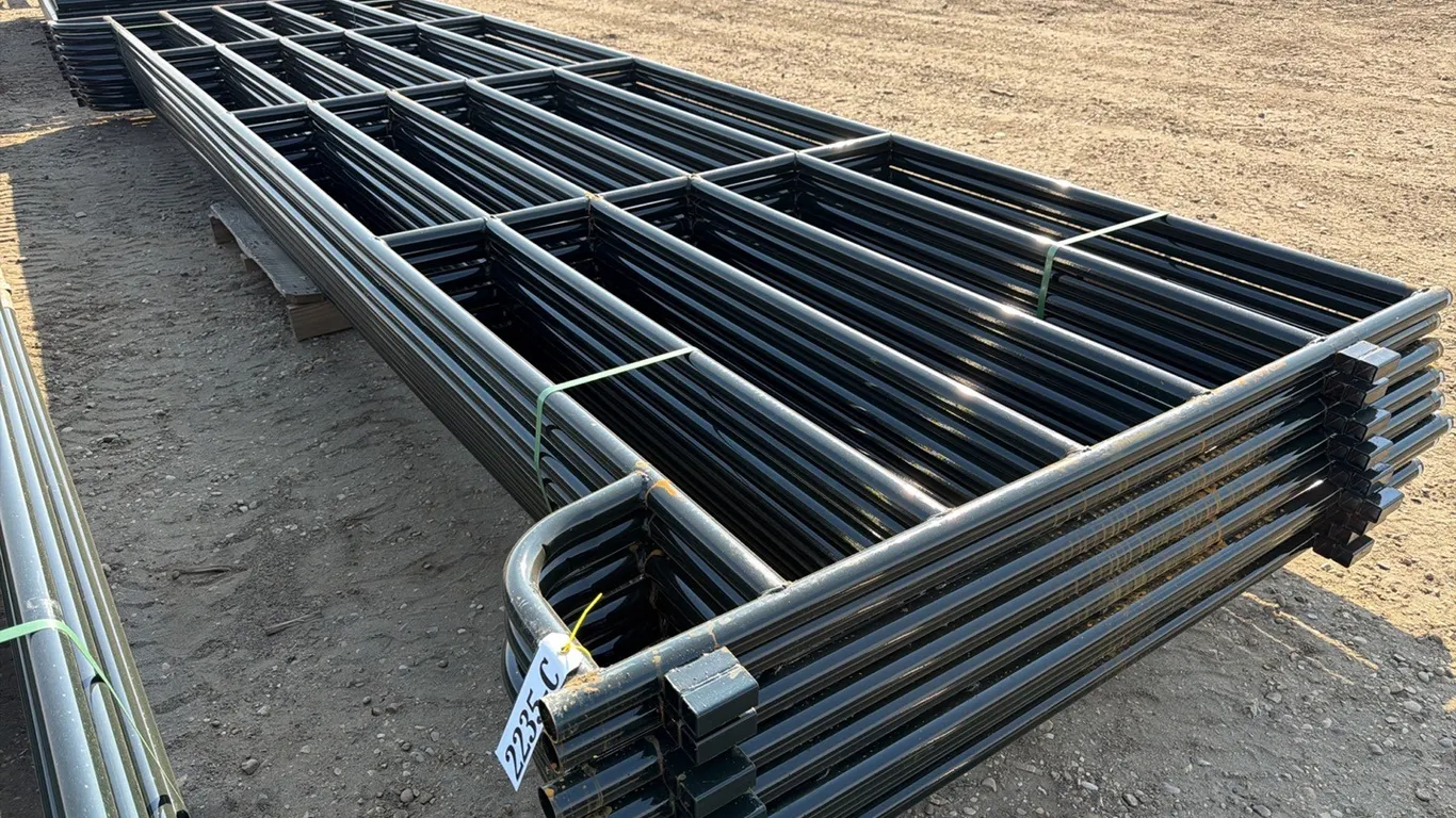 9 - NEW/UNUSED 18' 6 RAIL LIVESTOCK PANELS - SOLD PER PANEL