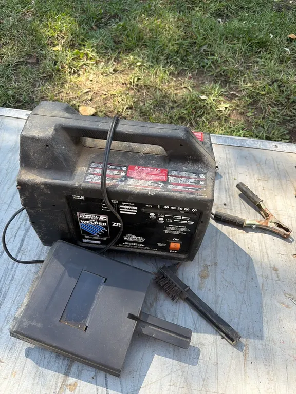 Campbell Hausfeld 110 welder