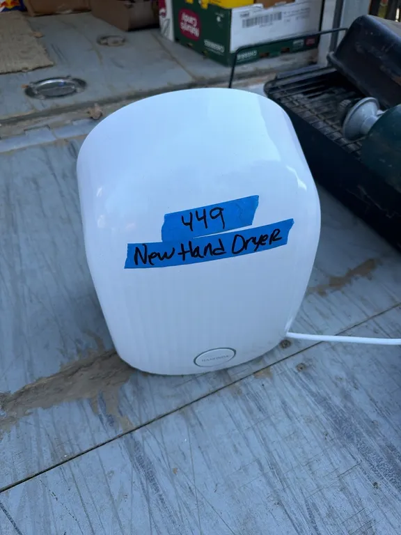 New hand dryer