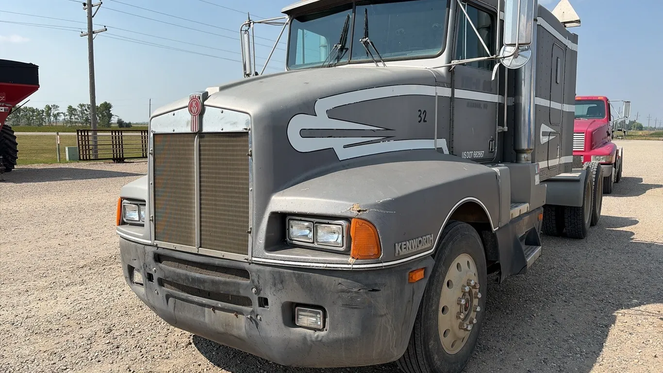 ID 1091 1986 Kenworth