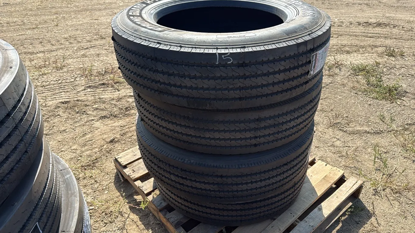 ID 1079 New 255/702R22.5 (4) Tires