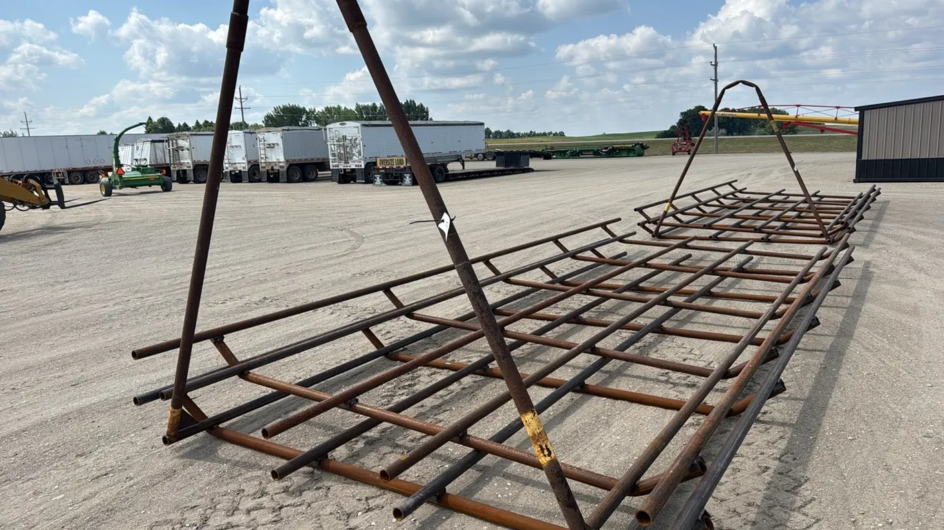 ID 1076 50ft Bale Rack