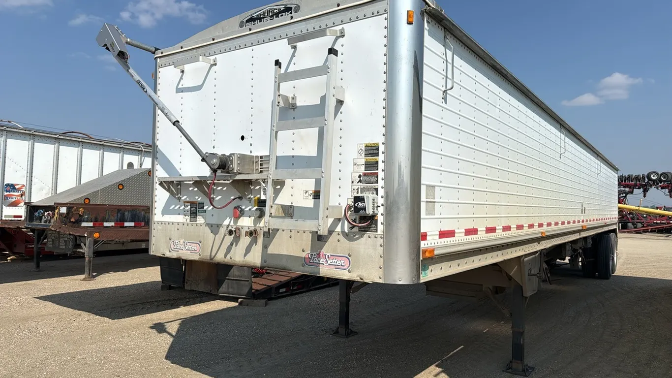 ID 1092 2001 Wilson Trailer