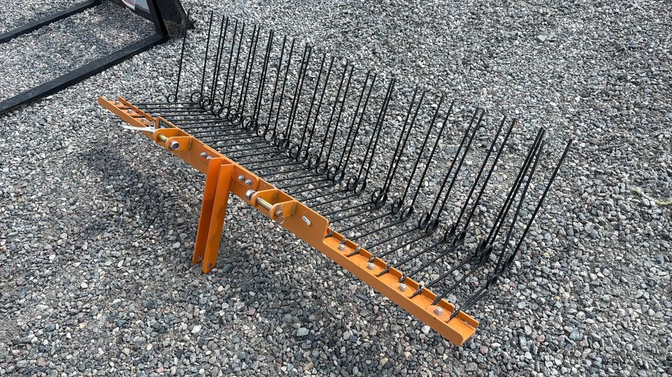 ID 0161 72in 3pt Spring Rake