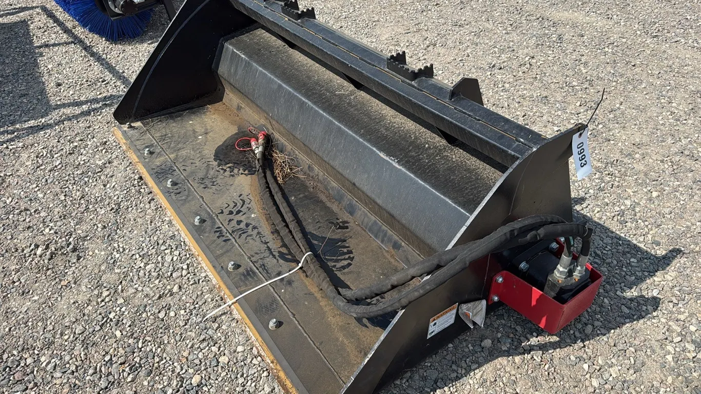 ID 0993 Skid Steer Hydra Bucket 72in