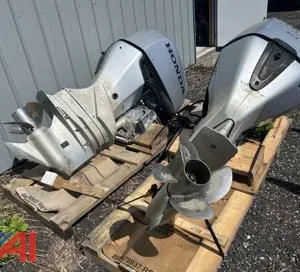 (2) 2020 Honda V-Tec outboard motors