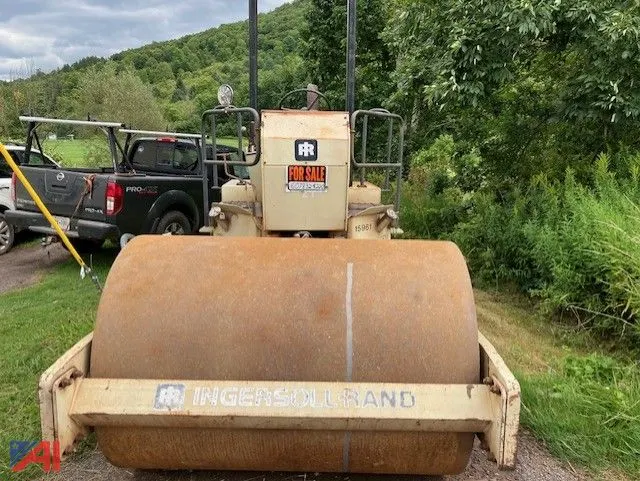 1995 Ingersoll Rand SD70D Soil Roller