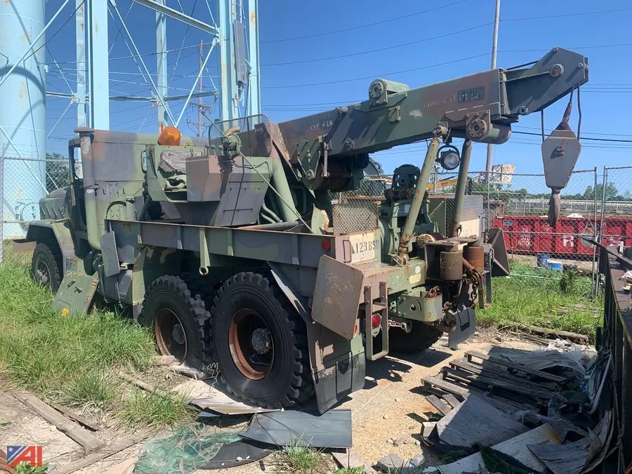 1990 BMY 5 Ton 6x6 Wrecker