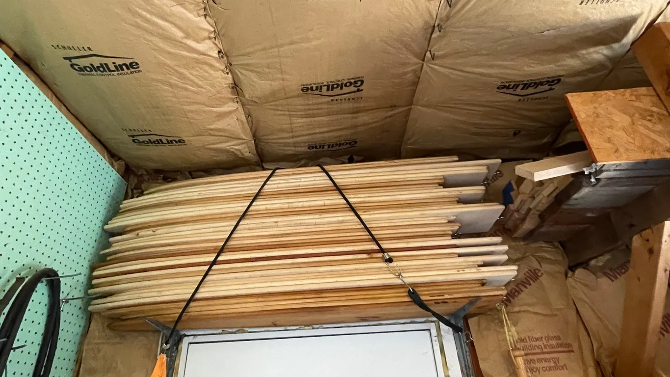 Approx. (35) Raccoon Stretchers