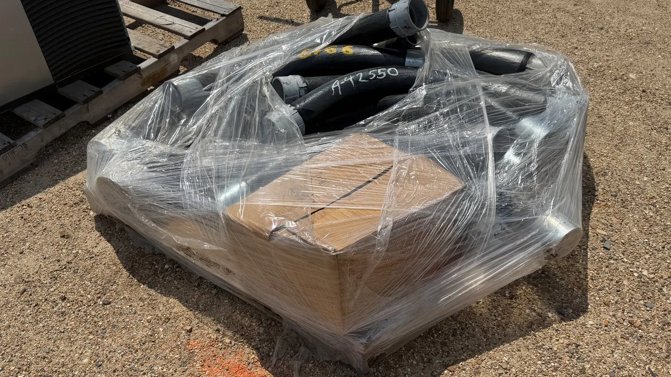 COATED AND THREADED METAL PIPE