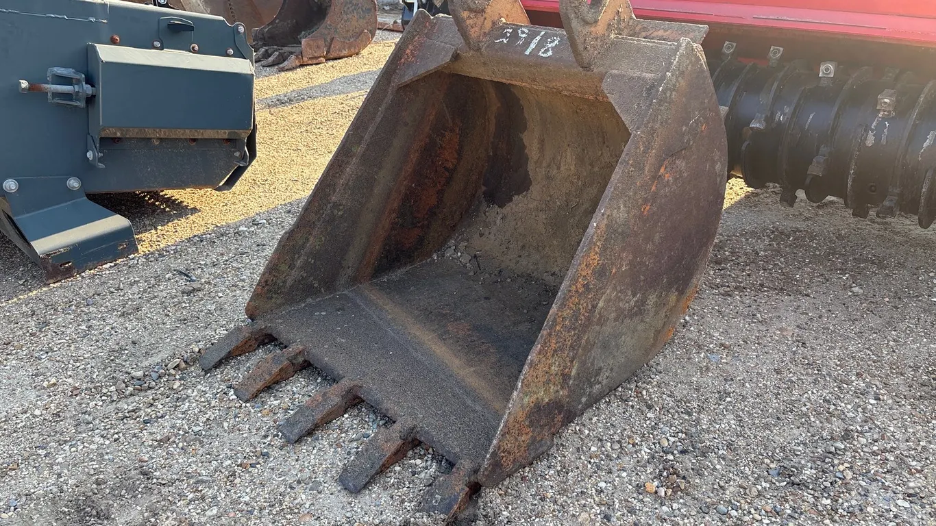 30IN CASE BUCKET