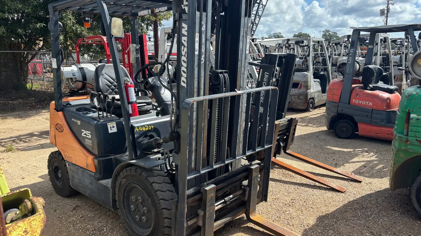 2009 DOOSAN G25P-3 FORKLIFT