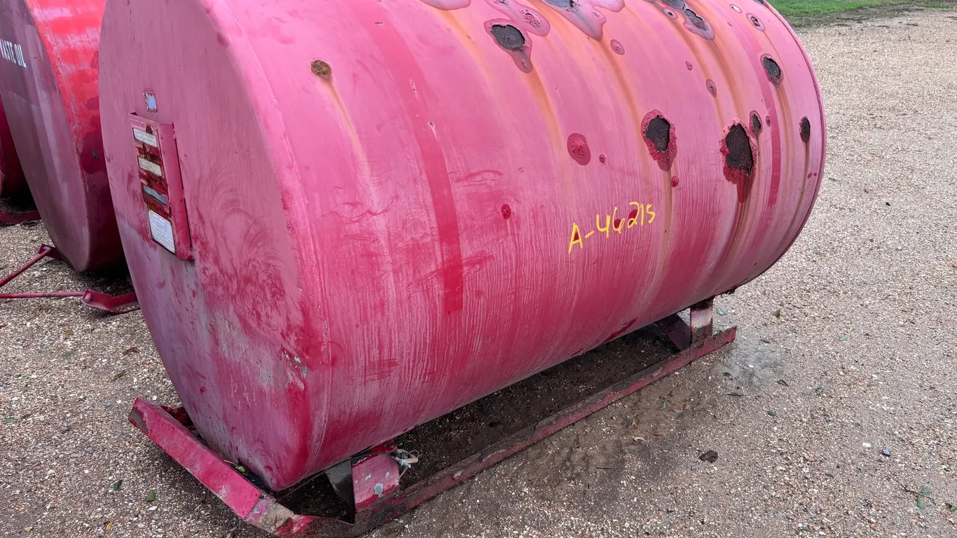 550 GAL FUEL TANK