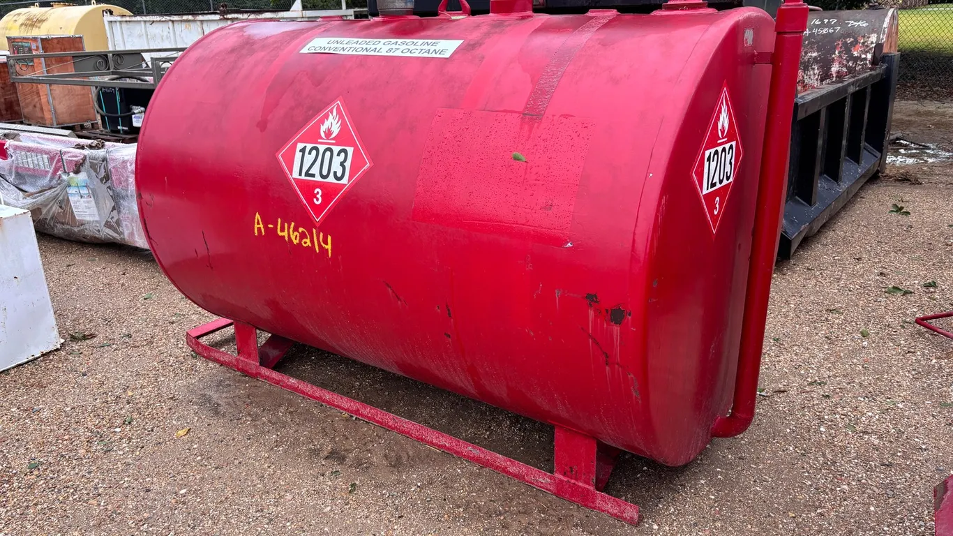 550 GALLON FUEL TANK