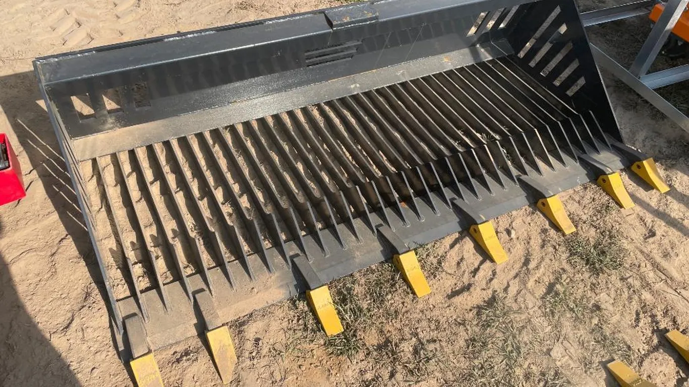 Skidsteer 78'' Rock Bucket