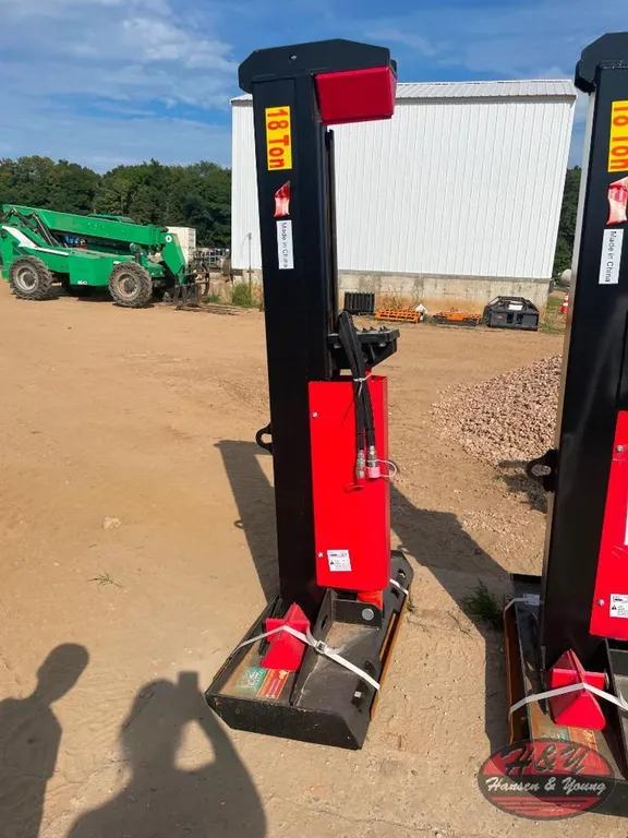 Skidsteer Log Splitter