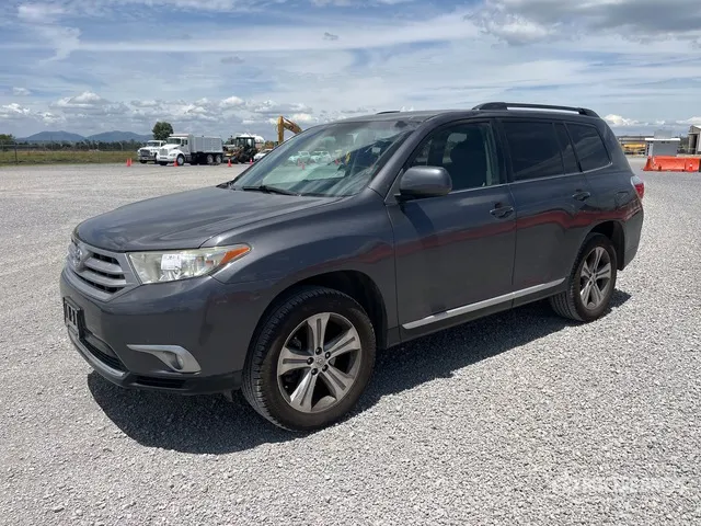 2013 Toyota Highlander Camioneta / SUV