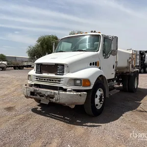 2002 Sterling M7500 2000 gal 4x2 Water Truck