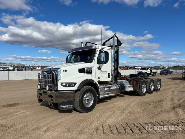 2022 Western Star 49X 8x6 Logging Tri/A Day Cab Truck Tractor