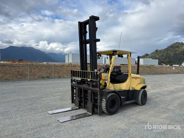 2014 Hyster H155 FT 14600 lb Pneumatic Tire Forklift