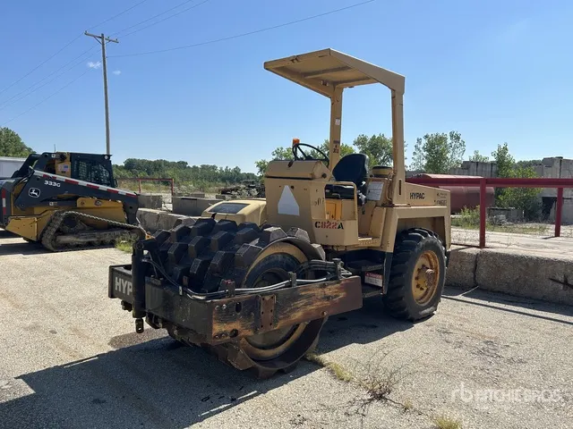 1995 Hypac C822A Padfoot Drum Compactor