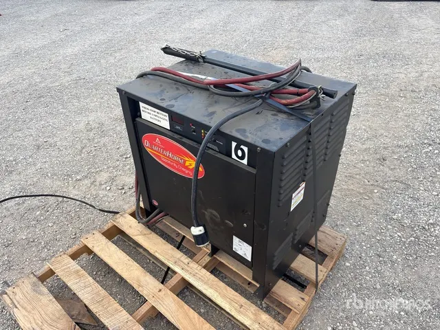 Applied QHC012Q0865X9D Battery Charger