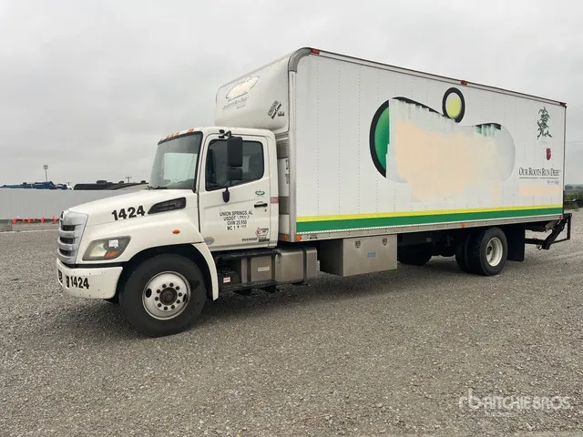 2015 Hino 268 4x2 Van Truck