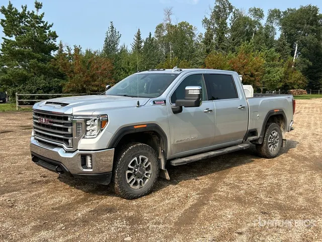 2023 GMC Sierra 2500 SLT 4x4 Crew Cab Pickup