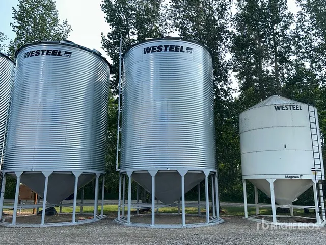 Westeel 1806 +/- 5500 bu 6 Ring Hopper Grain Bin