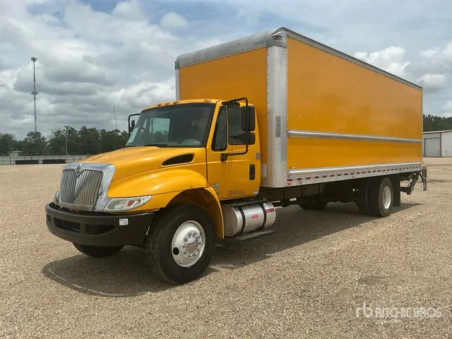 2019 International 4300 Van Truck