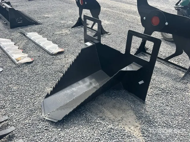 Kit Containers QT-15-40 Skid Steer Stump Bucket (Unused)