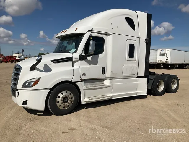 2023 Freightliner Cascadia T/A Sleeper Truck Tractor