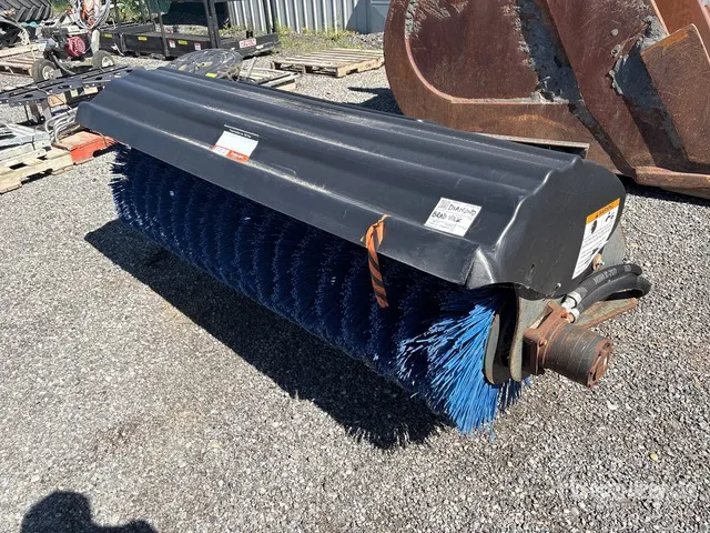 2016 Bobcat 68 in Angle Skid Steer Broom